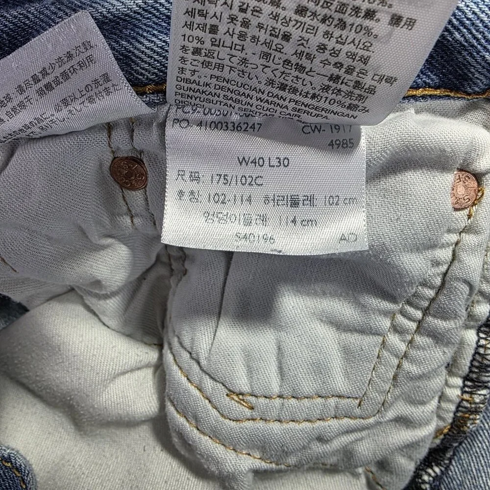 Levis 501 Jeans Mens 40x30 Blue Button Fly Straight Leg Denim Medium Wash - Picture 11 of 11